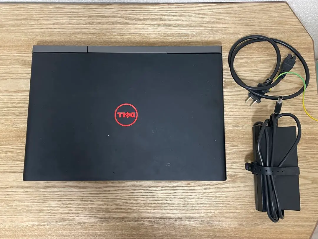 Windowsノート本体 Dell 7567 Dell Inspiron 15 7567 Gaming Laptop i5-7300HQ 2.50GHz 8GB