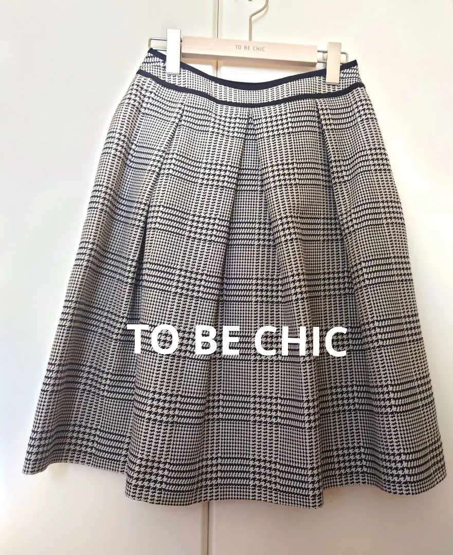 Thumbnail of TO BE CHIC Houndstooth Tuck Flare Skirt M