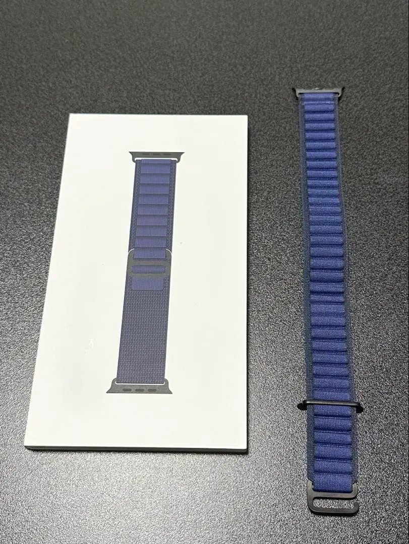 ★新品・未使用 Apple Watch ultra アルパインループ ネイビーM 49mmケース用ネイビーアルパインループ - M - ブラック