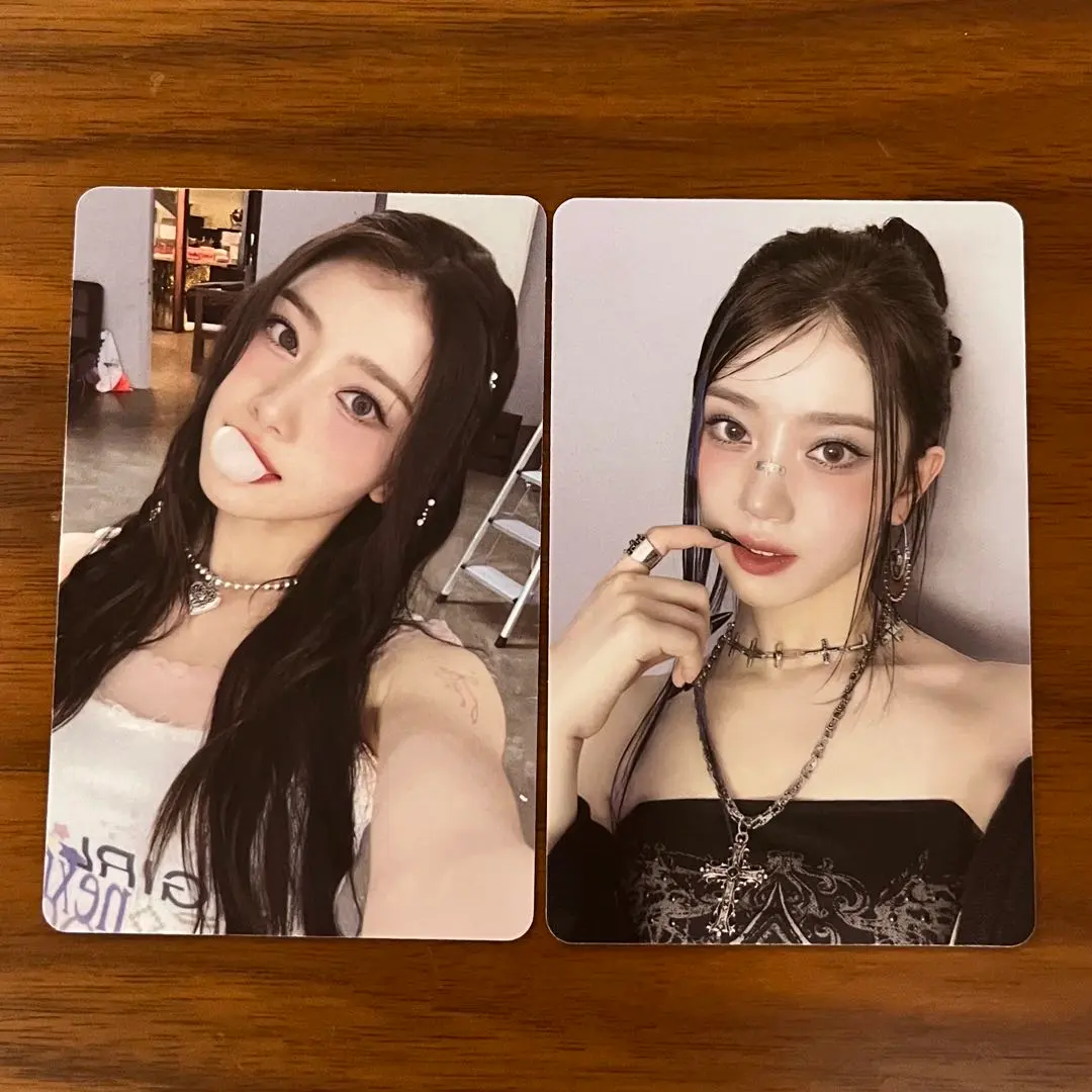 Thumbnail of Kep1er Xiaoting trading card BUBBLE GUM