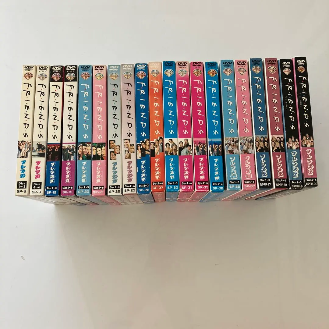 【初回限定生産】フレンズ 全巻 セット <シーズン1-10> DVD 60枚組 Amazon.co.jp: 【初回限定生産】フレンズ コンプリートDVD BOX