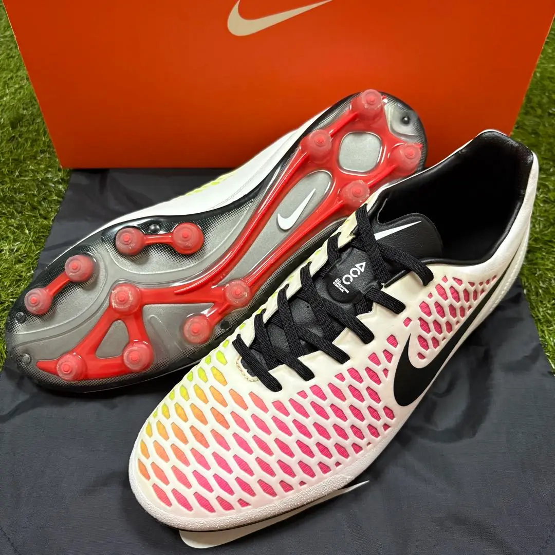 【極美品】NIKE マジスタ オーパス HG-E 美品】NIKE マジスタ オーパス HG-E