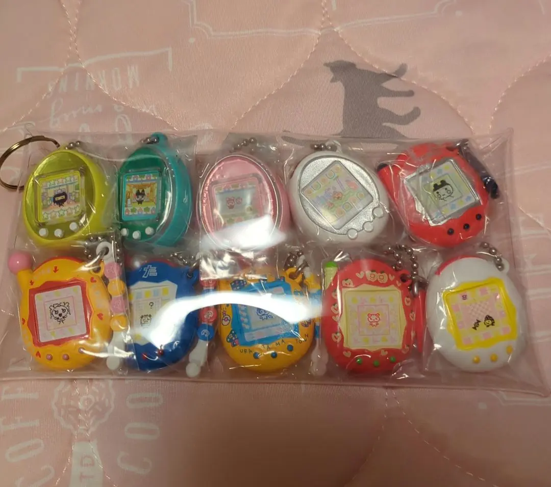 Thumbnail of Tamagotchi Gacha-Zume Pouch Miniature Charm Collection