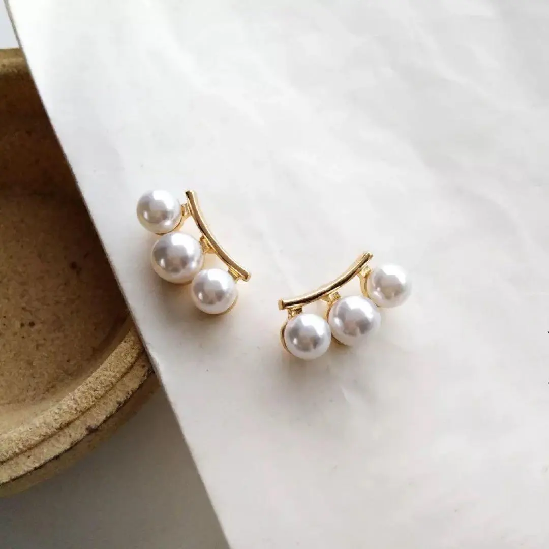 Thumbnail of Earrings: 3-row pearl earrings, large, set of both ears, Korean style, looks expensive