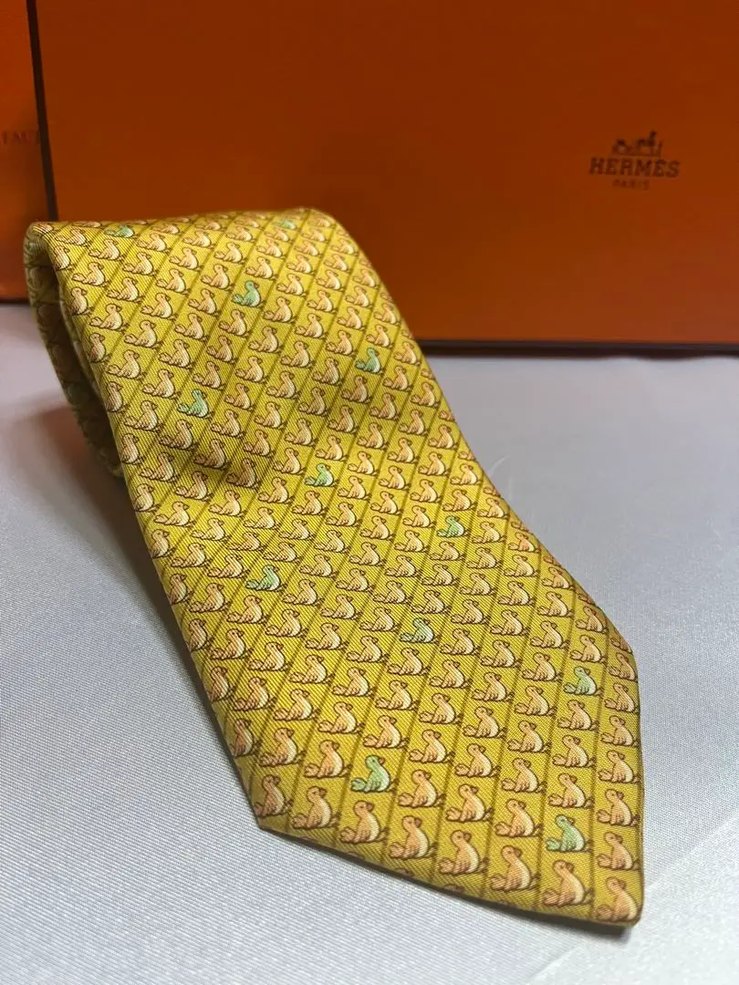 エルメス　HERMES　ヒヨコ柄 ニワトリ柄 ネクタイ　シルク　246-146 楽天市場】エルメス ネクタイ ニワトリ 9cm シルク ネイビー 紺