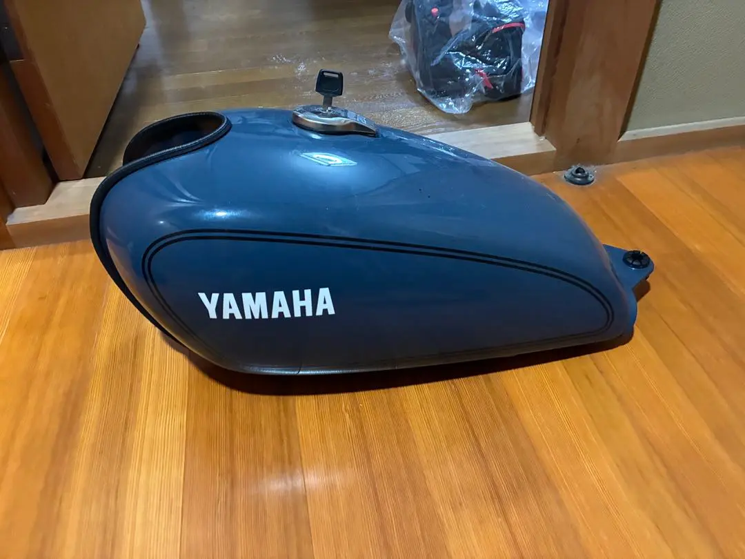 希少‼️SR400 初期 タンク キャップ、コック付きの通販 by