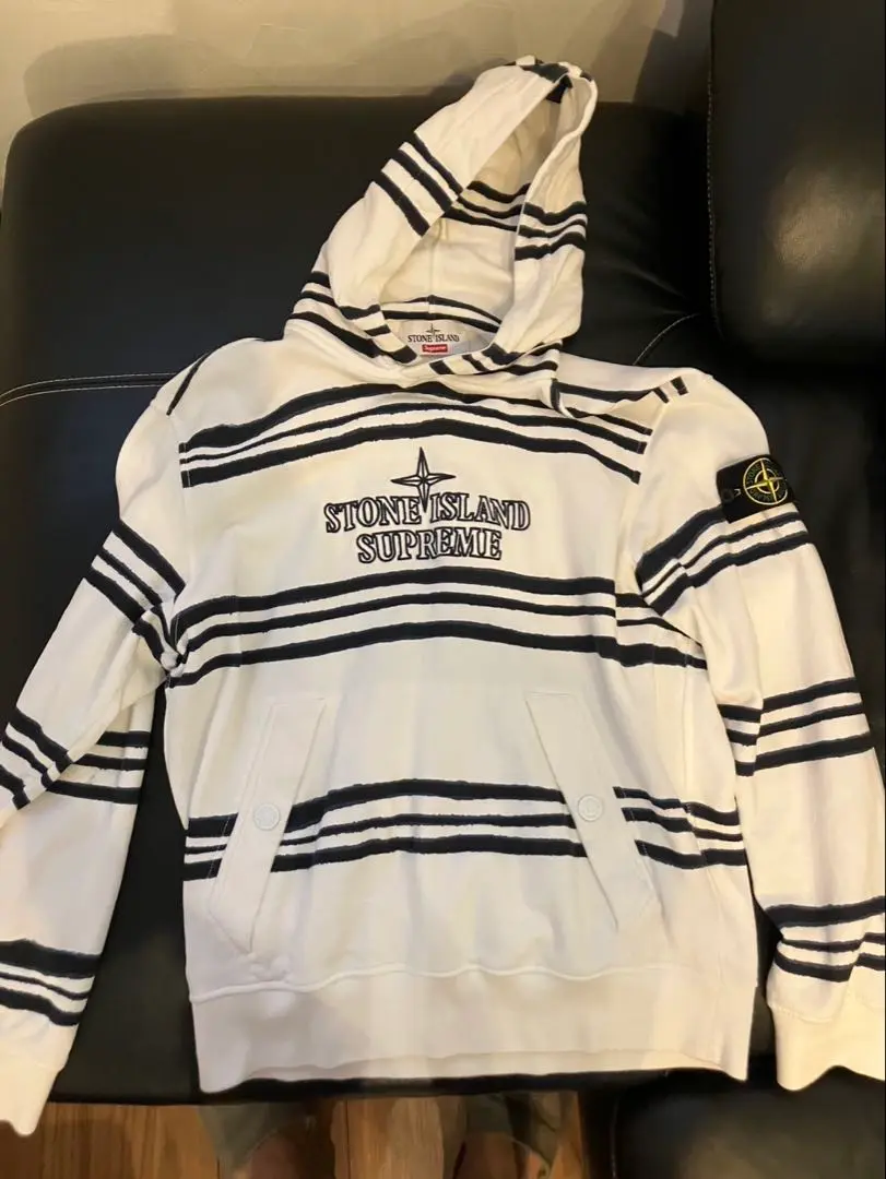 2025年最新】supreme stone island stripeの人気アイテム - メルカリ
