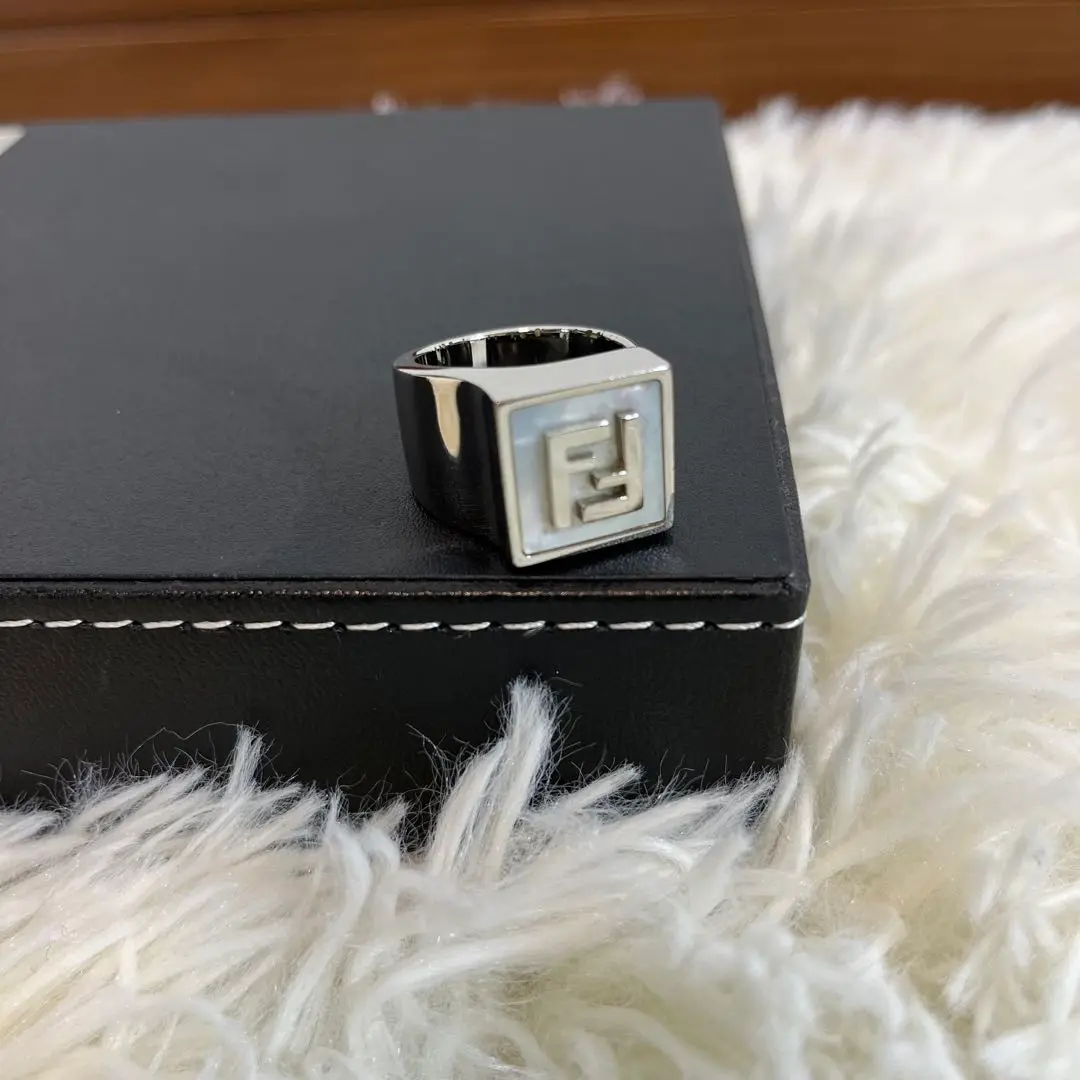 【未使用保管品】フェンディ　ロゴ　シルバー　リング　指輪　xs Amazon | [フェンディ]指輪 アクセサリー オーロック リング