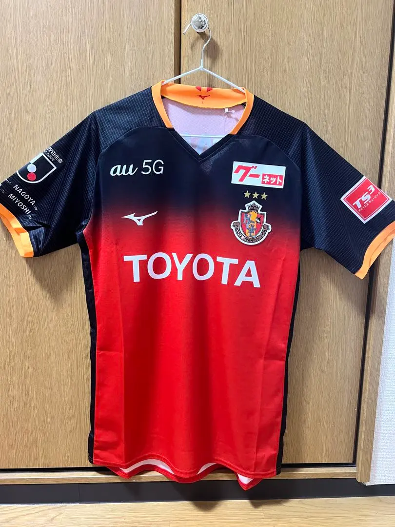 Thumbnail of Excellent Condition: Nagoya Grampus Uniform