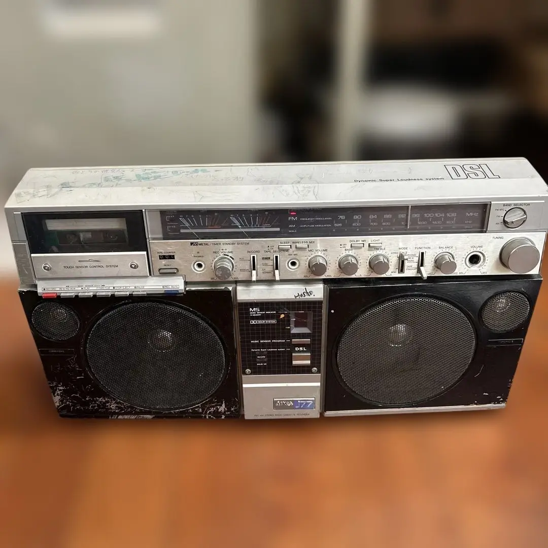 Aiwa J77 ラジカセ シルバー 1980年台！懐かし昭和レトロのビッグラジカセ！アイワ CS-J77
