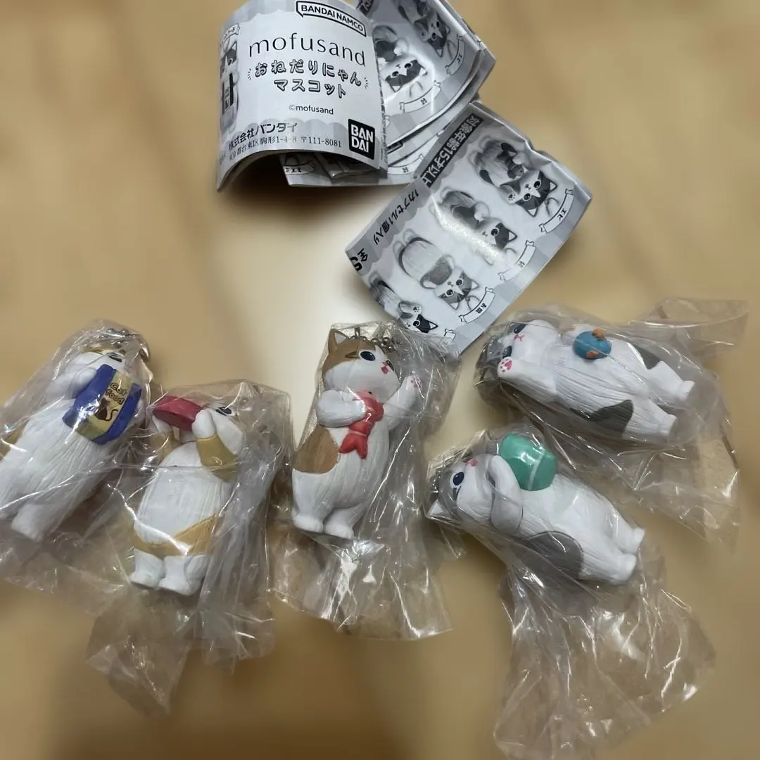 Thumbnail of Mofusand Begging Cat Mascot - Complete Set of 5