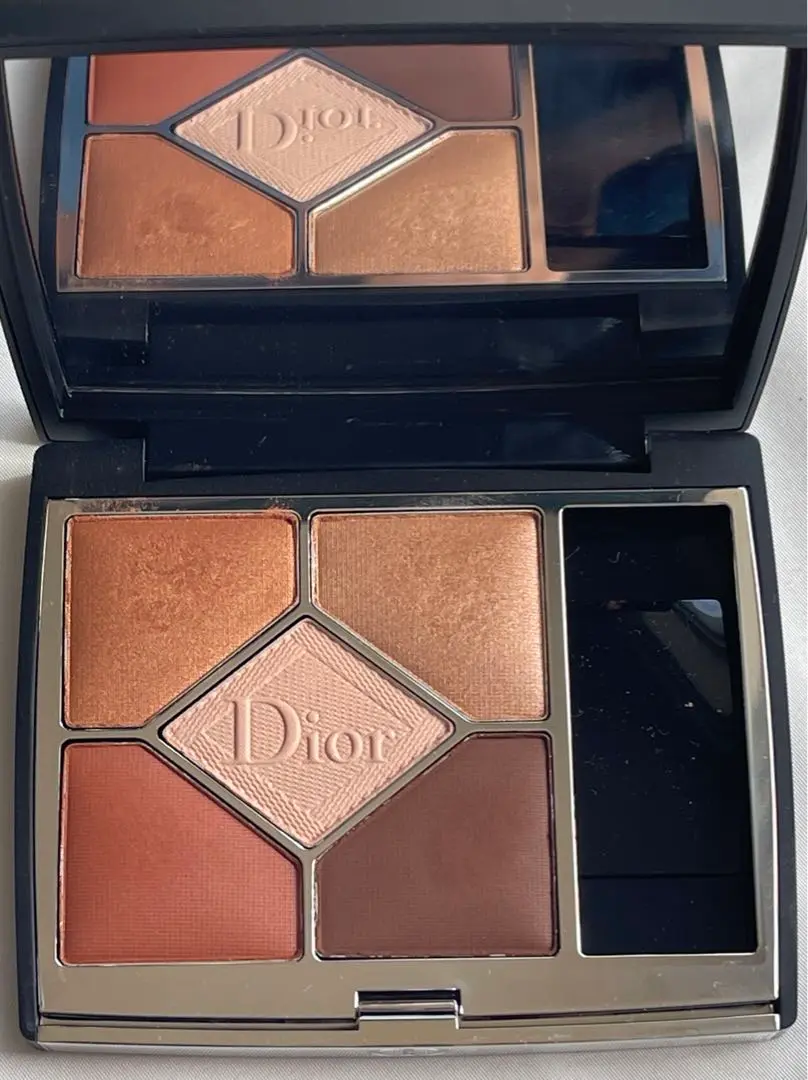 dior サンククルールクチュール519ヌードダンテル　アイシャドウ ディオール / サンク クルール クチュール 519 ヌード ダンテル