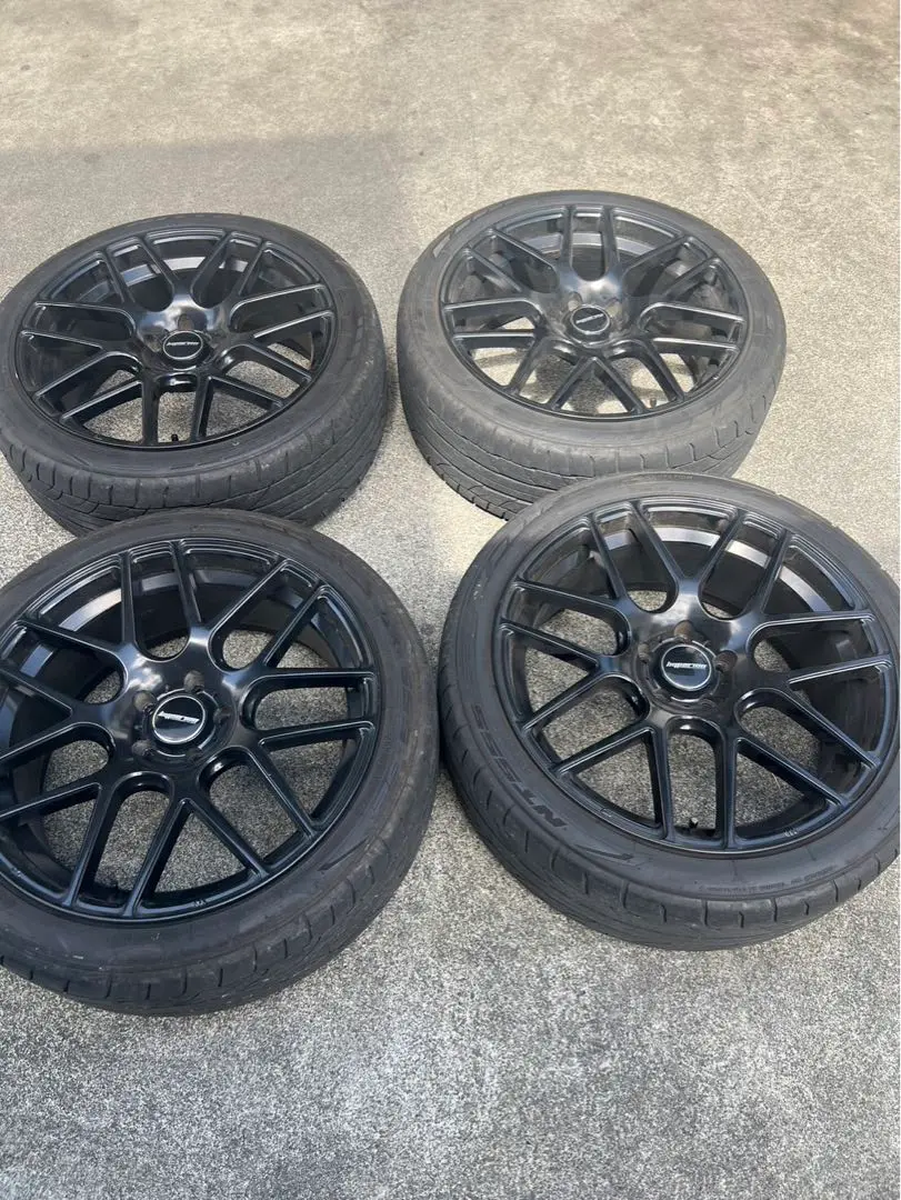 NITTO 245/40R20 2025年製 ほぼ新品 ニットータイヤ 国内正規品 245/40R20 2025年製 NITTO ニットー