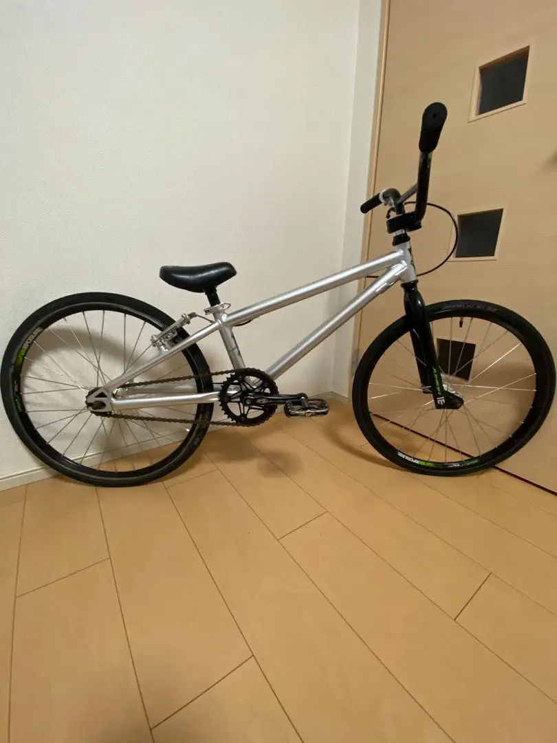希少❗レア!BMX マングース フレーム 16インチシルバー 希少❗レア!BMX マングース フレーム 16インチシルバー