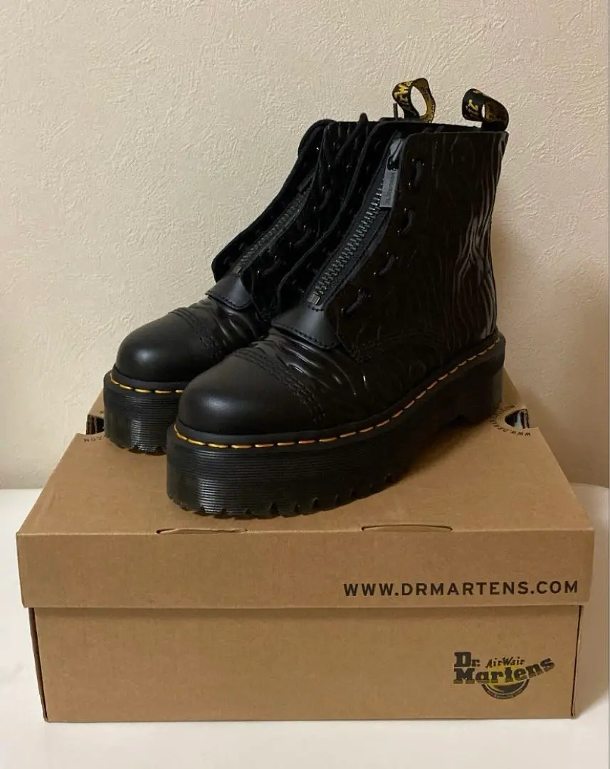 ドクターマーチン UK4 ゼブラエンボス ショートブーツ ブラック 23cm 楽天市場】dr．martens ドクターマーチン ゼブラの通販