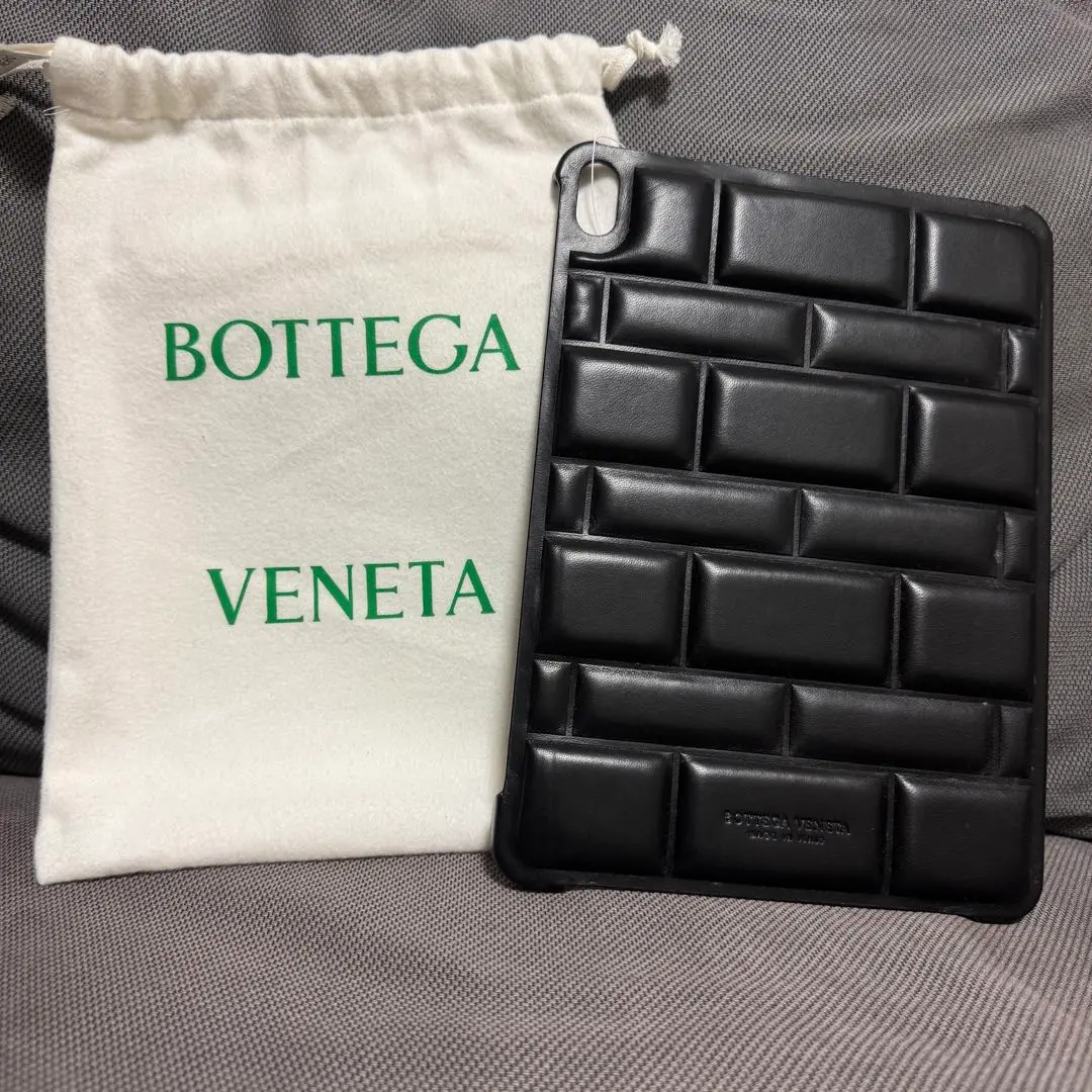 ボッテガヴェネタ　iPadケース　ブラック ブラックイントレチャート ピッコロ iPad Proケース| Bottega