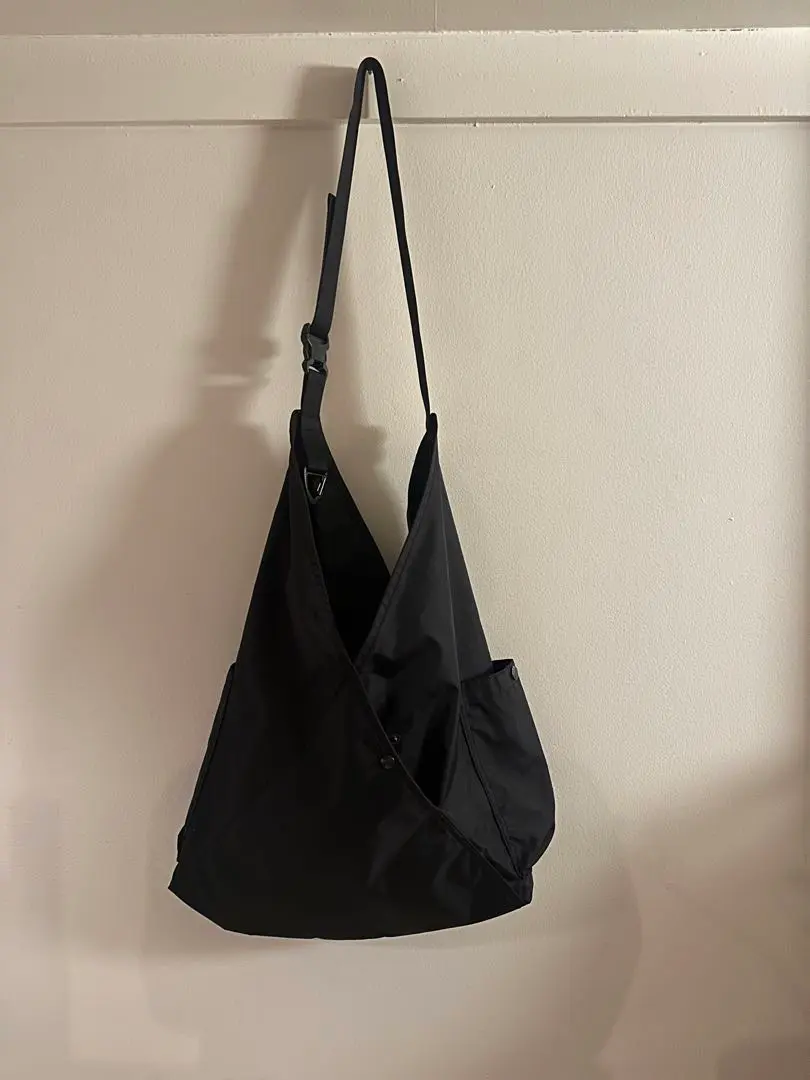 half track productsブラックショルダーバッグ Half Track＜Black＞ | new trip