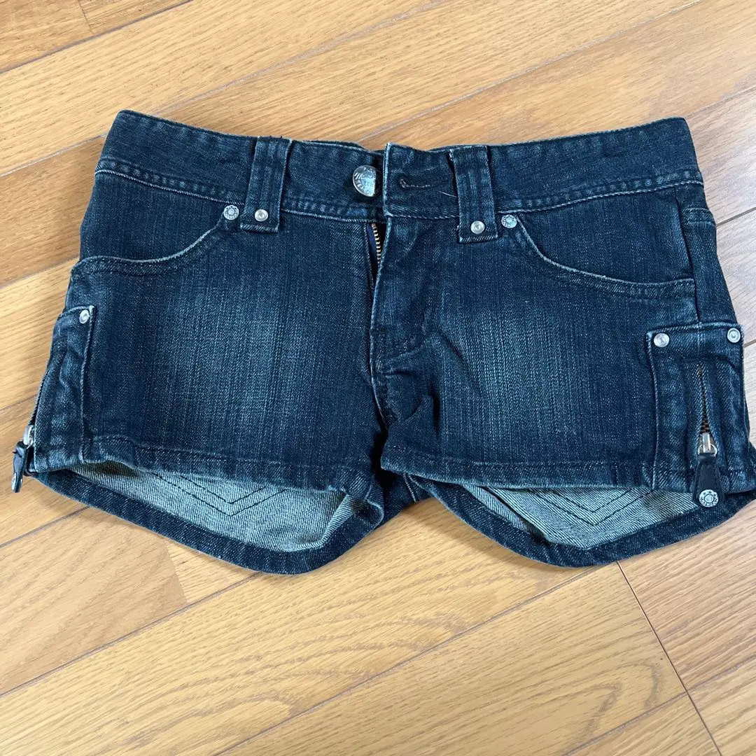 【M】MAISON GILFYミニ丈ショート丈超ミニビンテージスカパンアメリカ MAISON GILFY ショートパンツ | 撮影衣装レンタルのマナマナ