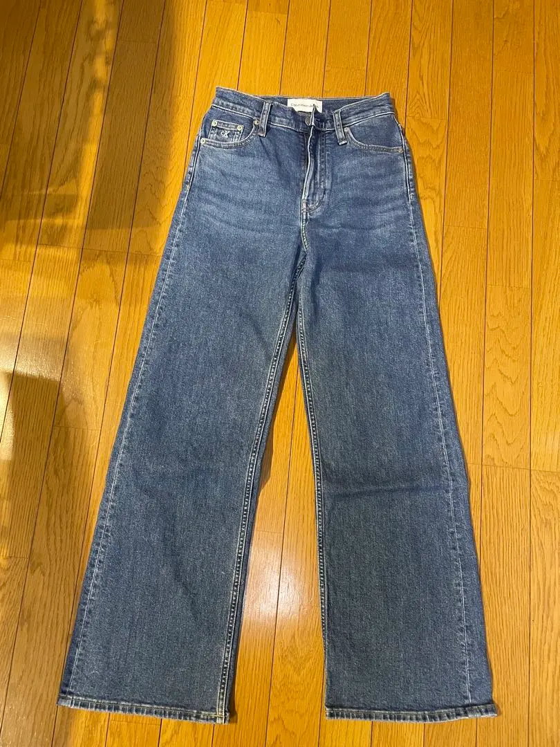 Calvin Klein Jeans 直筒牛仔褲 靛藍色 的縮圖