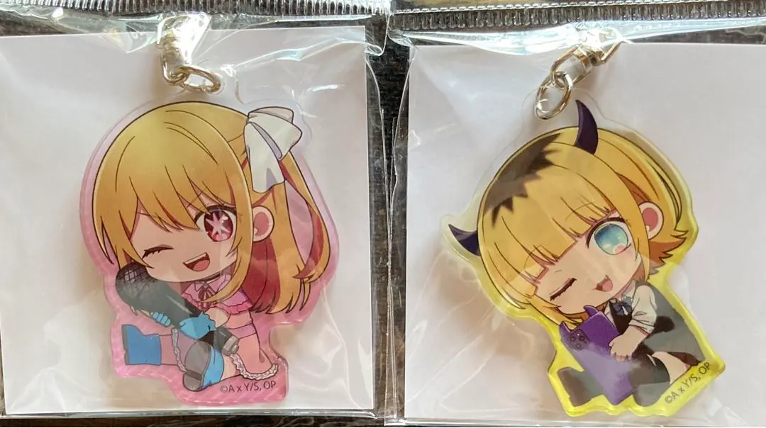 Thumbnail of Oshi no Ko Gyu Gyuっと Acrylic Keyholder Set