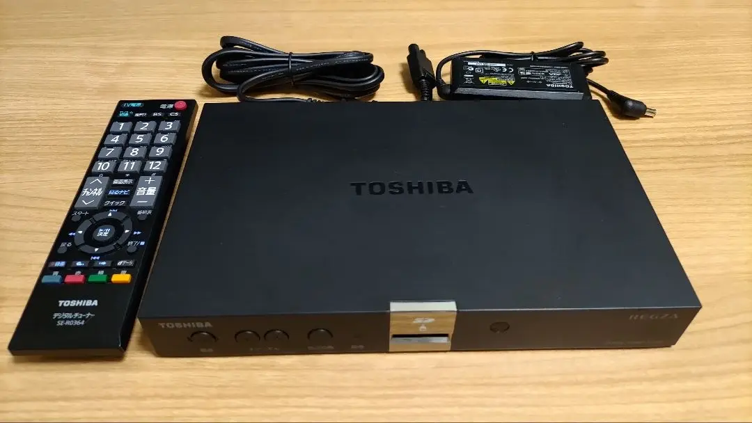 東芝 REGZA　デジタルチューナー D-TR1 Amazon | TOSHIBA 地上・BS・110度CSデジタルハイビジョン