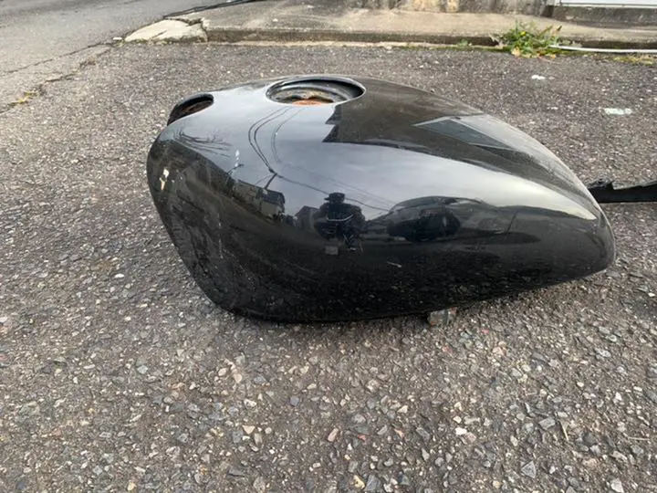 うずら ゼファー400　タンク、外装セットまとめ売り オンライン で 販売車・バイク・自転車 - うずら様専用 ゼファー