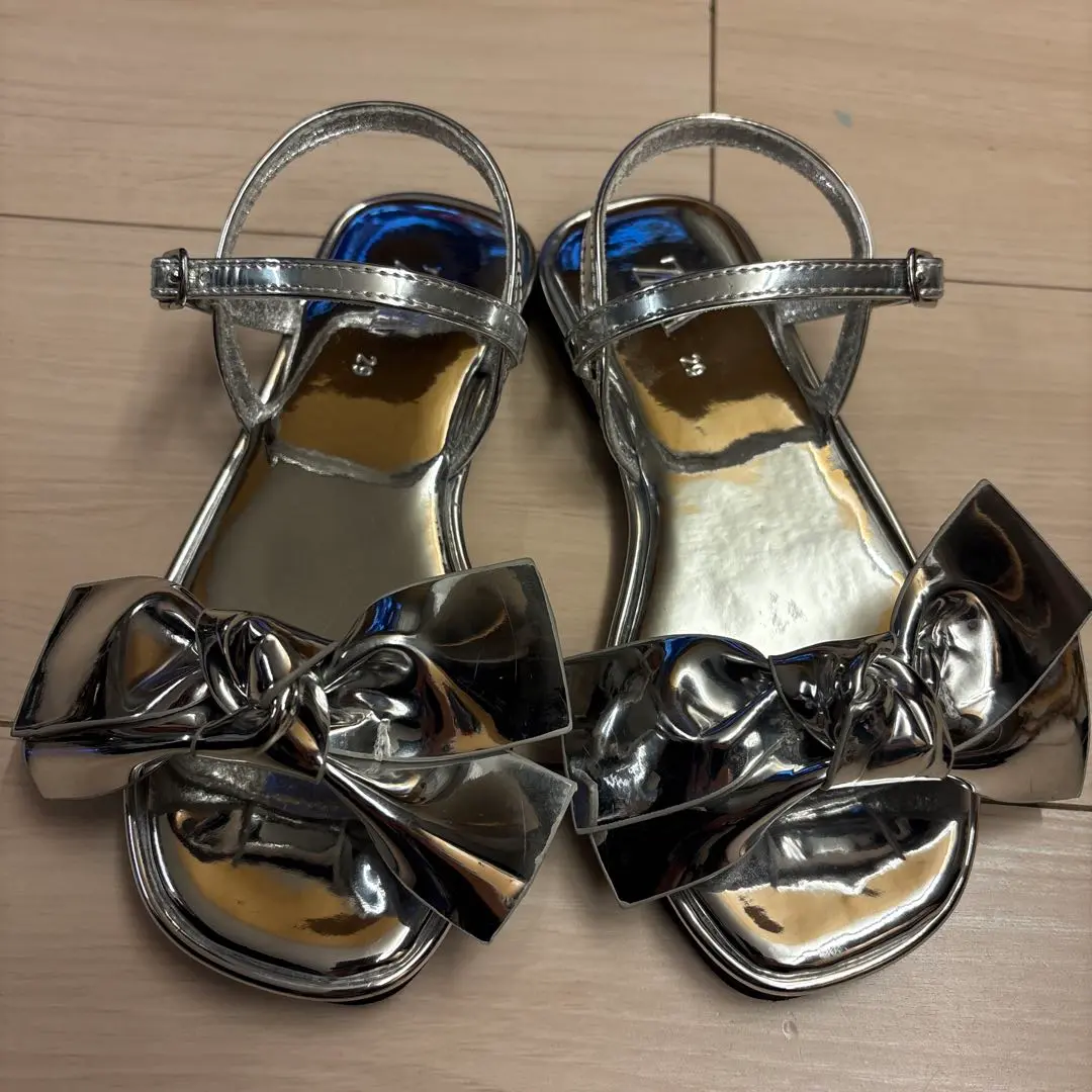 スペイン発送 ZARA リボン付きメタリックエフェクトサンダル 12621510091-p.jpg?ts=