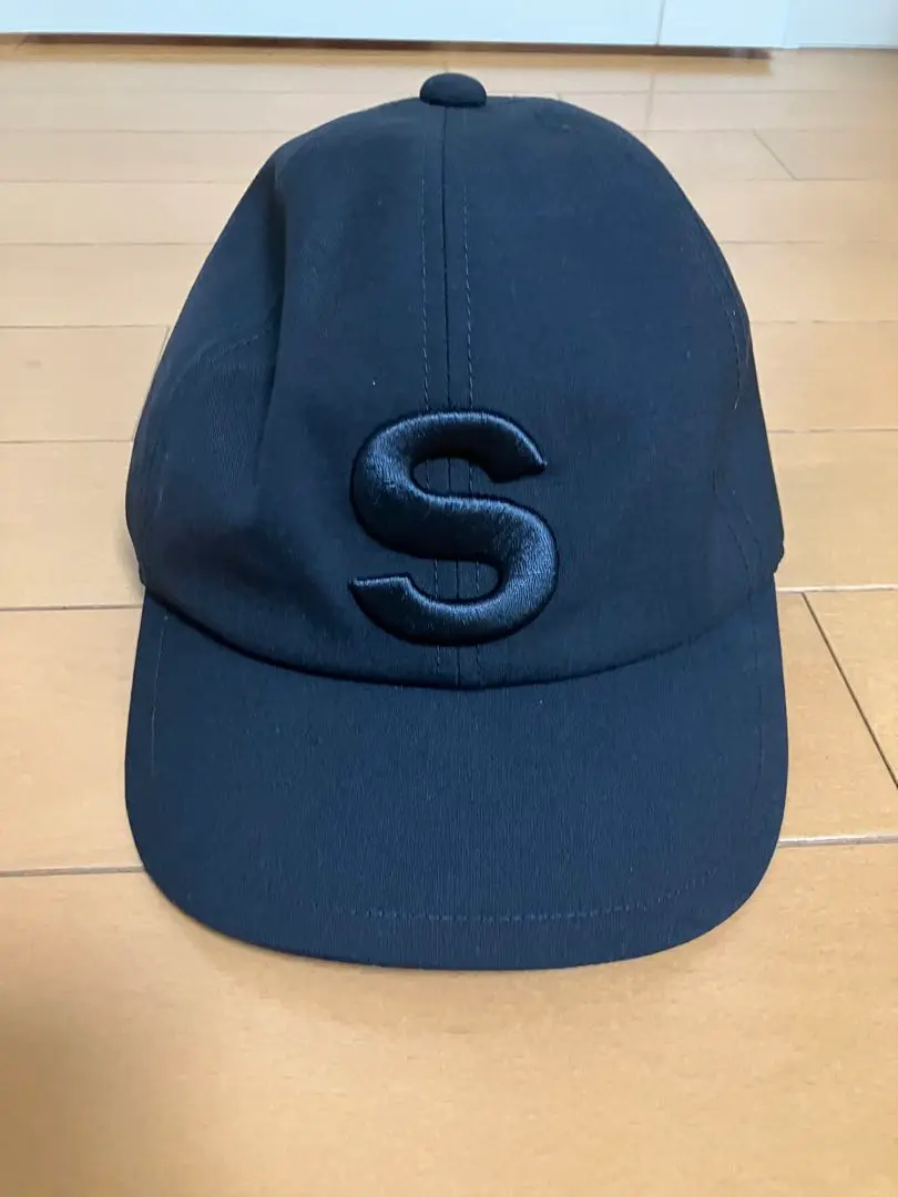 2025年最新】sacai カラー：ブラック系 ベースボールキャップの