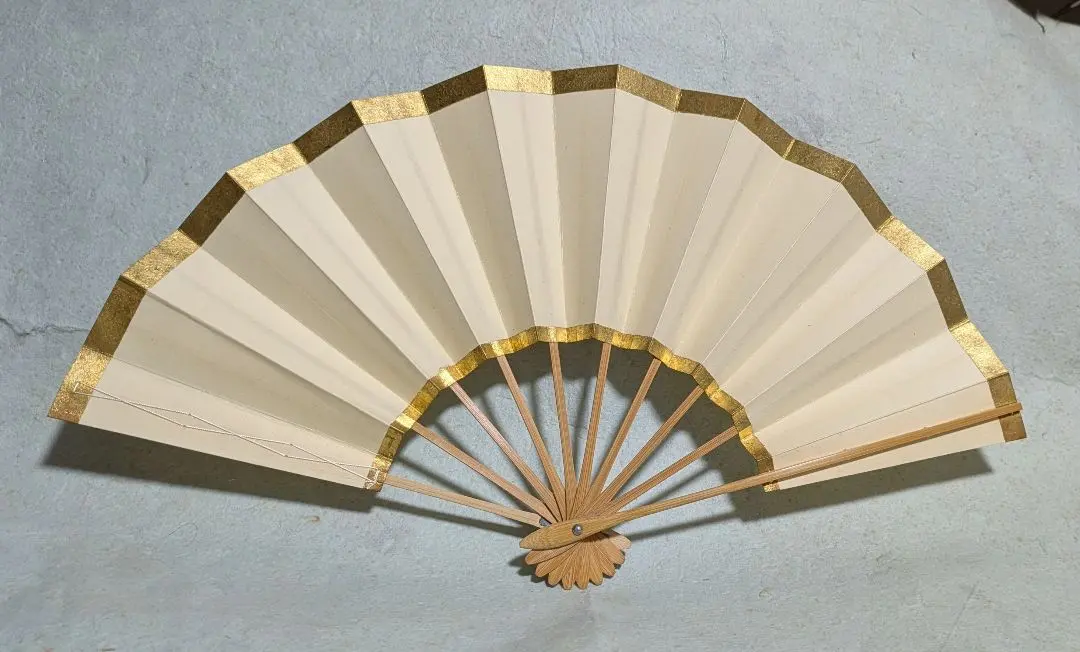 Thumbnail of Buyō ōgi (dance fan), Tenchikin (design), 9.5 sun (length), made by Miyawaki Baisenan