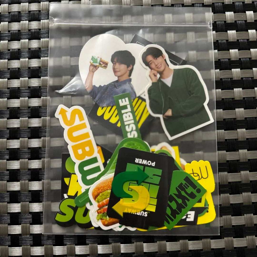 【韓国限定】非売品 チャウヌ ASTRO ステッカーパック ポーチ チャ・ウヌ ASTROチャウヌ 韓国限定 ステッカーパック ポーチ - メルカリ