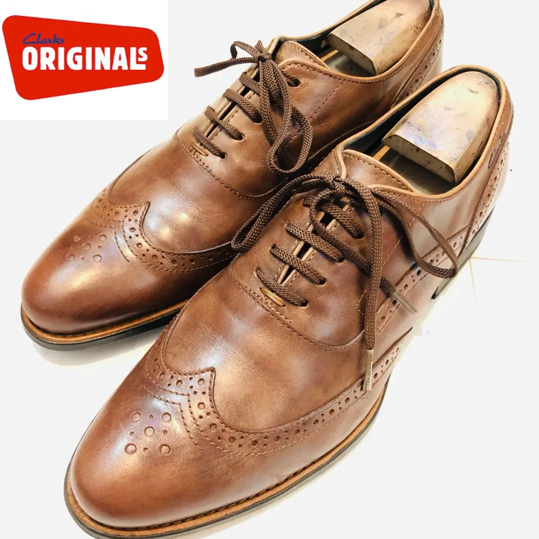 Clarks レースアップ レザー ウィングチップ スニーカー Clarks レースアップ レザー ウィングチップ スニーカー