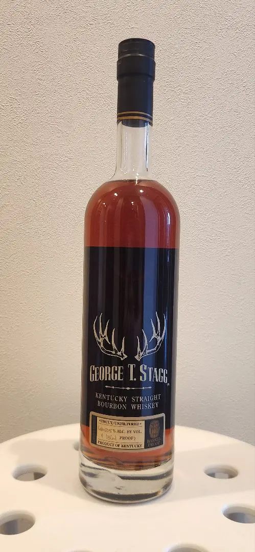 STAGG ウイスキー 750ml 62% fit=scale-down,w=1200