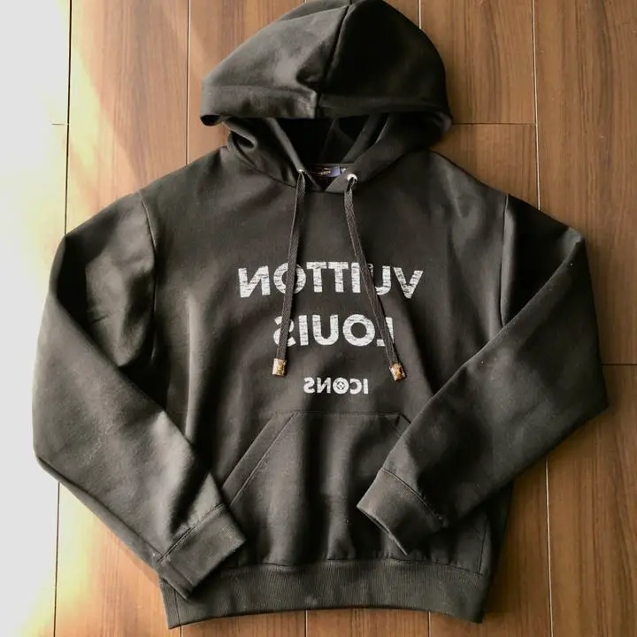 リリアさま専用 近年 LOUIS VUITTON ロゴ パーカー モノグラム L ルイヴィトン/パーカー/黒×白/サイズ：Mの買取実績【ブランディア】