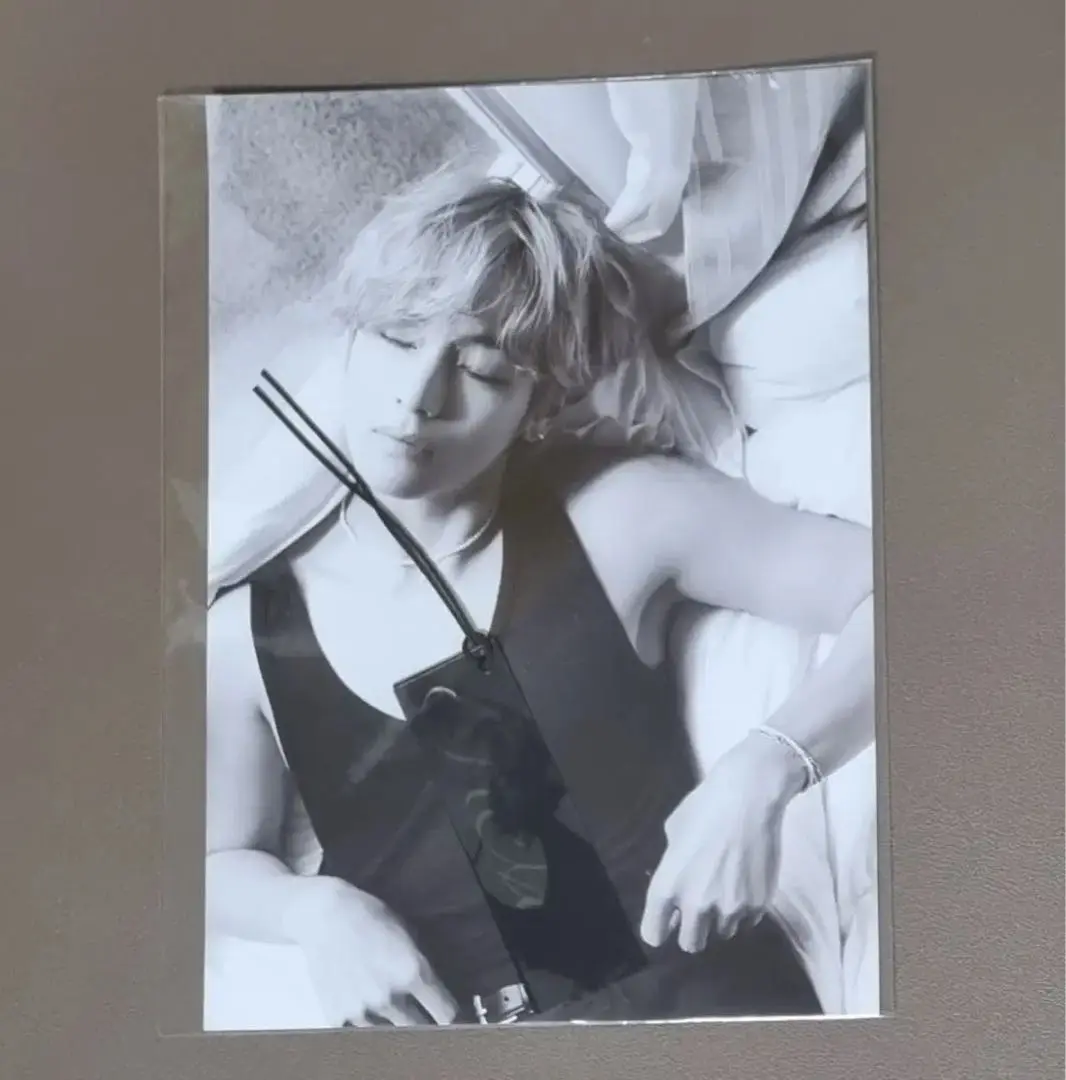 BTS V Rêvé テテ 写真集 Reve weverse特典付き Amazon.co.jp: V (BTS) Rêvé PHOTOBOOK 当店特典 ヴィ 公式