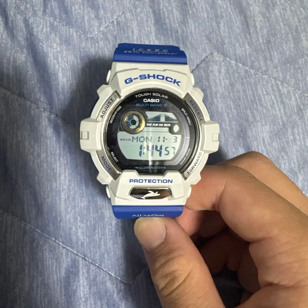 G-SHOCK Tough Solar 手錶 白色/藍色 的縮圖