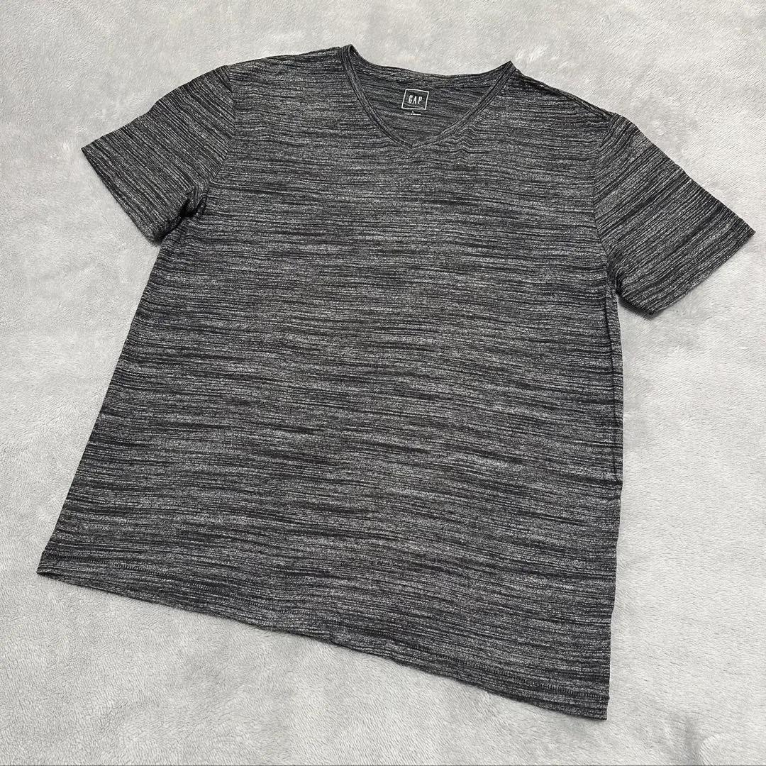 Thumbnail of GAP V-neck T-shirt, L, Gray系 (gray-toned)