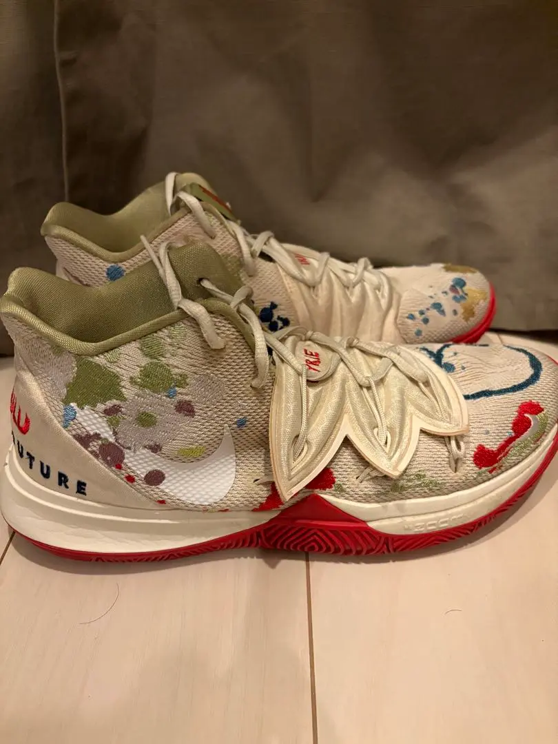 希少 NIKE KYRIE Ⅴ ナイキ カイリー バンデュール　コラボ　限定 国内7月27日発売予定】バンデュール × ナイキ カイリー 5 EP
