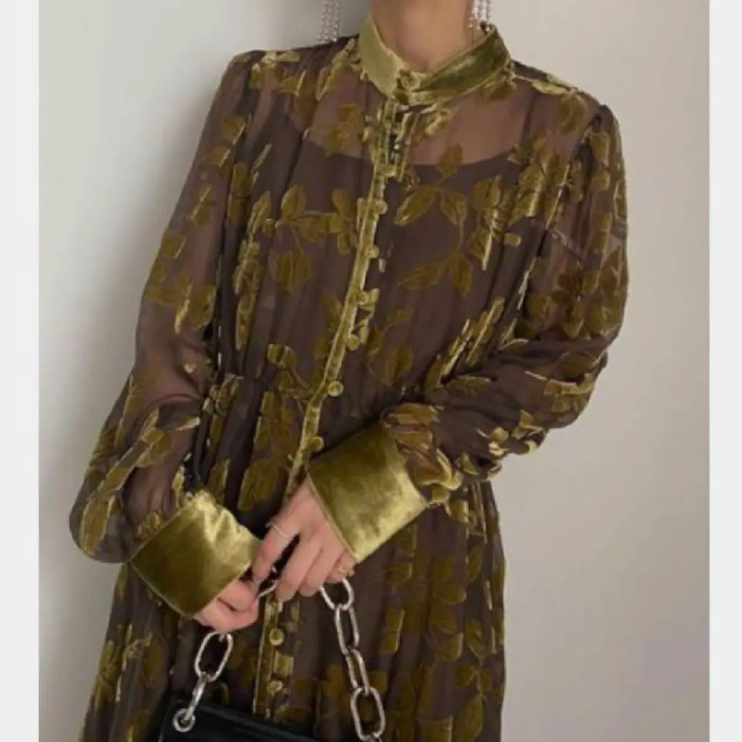 アメリヴィンテージ Ameri vintage ルナオパールドレス Ameri（アメリ）の「UNDRESSED LUNA OPAL DRESS（ワンピース