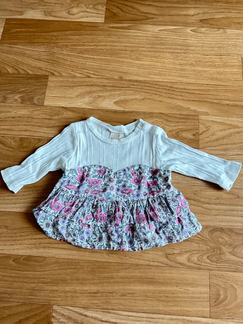 Thumbnail of Floral print long-sleeved cut-and-sew with frills