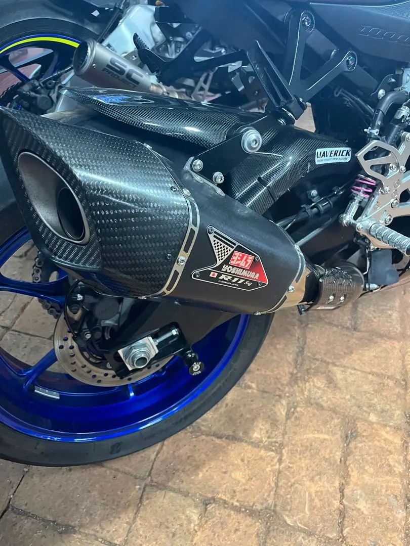 GSXR1000R用ヨシムラRー11Sp ブルーチタンスマフラー