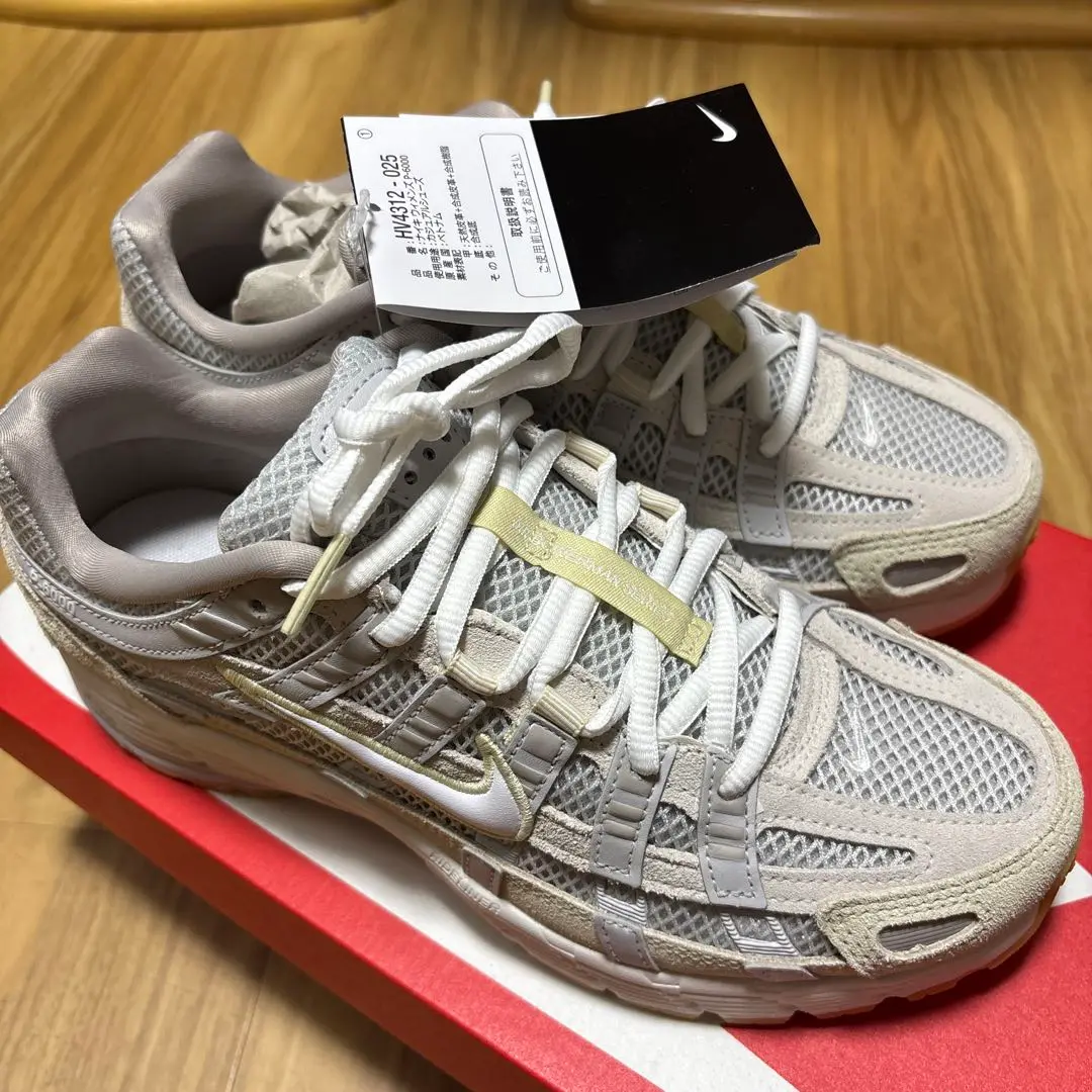 Nike Ｐ6000スニーカー グレー24.5 2025年最新】nike p6000 グレーの人気アイテム - メルカリ