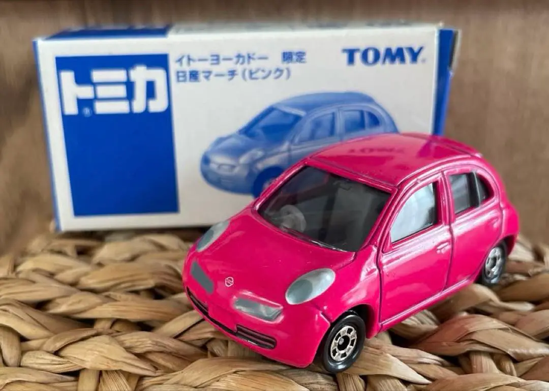 トミカ イトーヨーカドー限定＆日産マーチ標識付き 6台セット Amazon | トミカ イトーヨーカドー 限定 日産 マーチ （ブルー