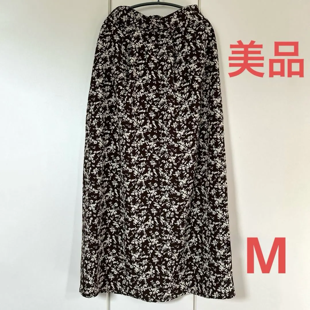 Thumbnail of ✨Beautiful Condition✨ Floral Flare Long Skirt Brown Autumn Shimamura Pale Color