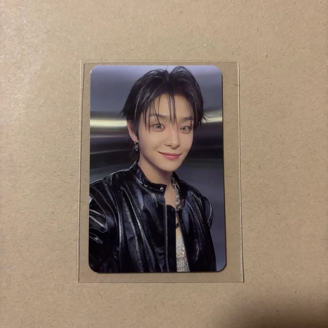 Thumbnail of TREASURE Jihoon Photocard PULSE ON Seoul Concert Membership