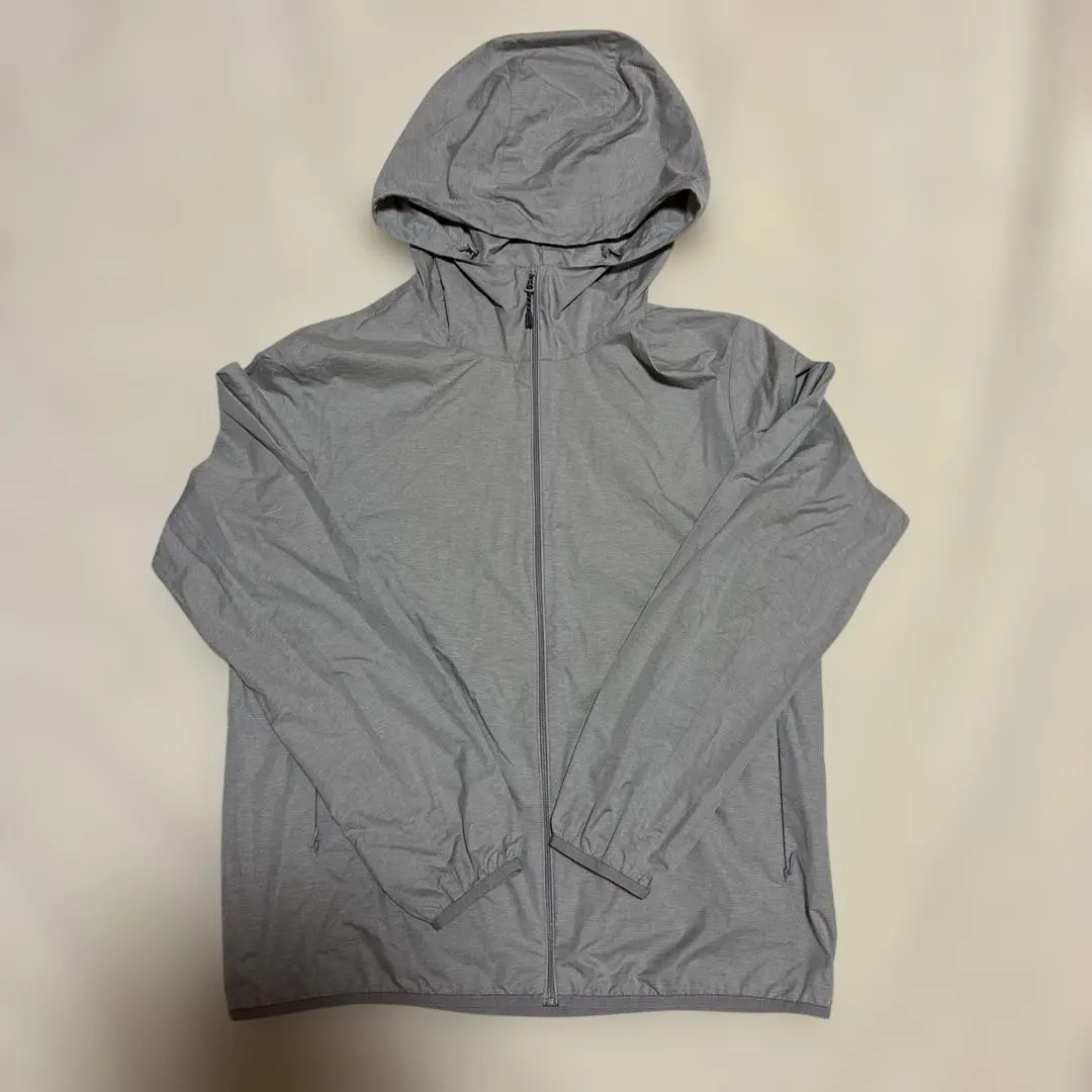 Thumbnail of UNIQLO Women's L Size Hooded Windbreaker UV Cut