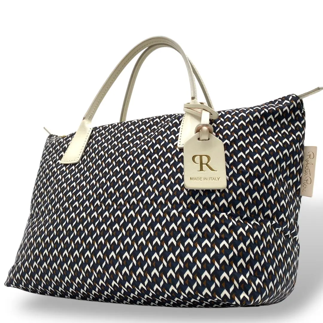 キングラム[19]ロベルタピエリ　トートバッグ　ホワイト　ブラック　グレー　ナイロン　総柄　★送料無料★　122205ma 10％クーポンNEWモデル KAGO正規品ロベルタピエリ トートバッグ ROBERTA PIERI st kago カゴ small  tote スモール ナイロン 本革 A4 横入れ 肩がけ 軽量 ネイビー ピンク ブルー ホワイト 白 ブラウン レディース | DANJO バッグ  財布