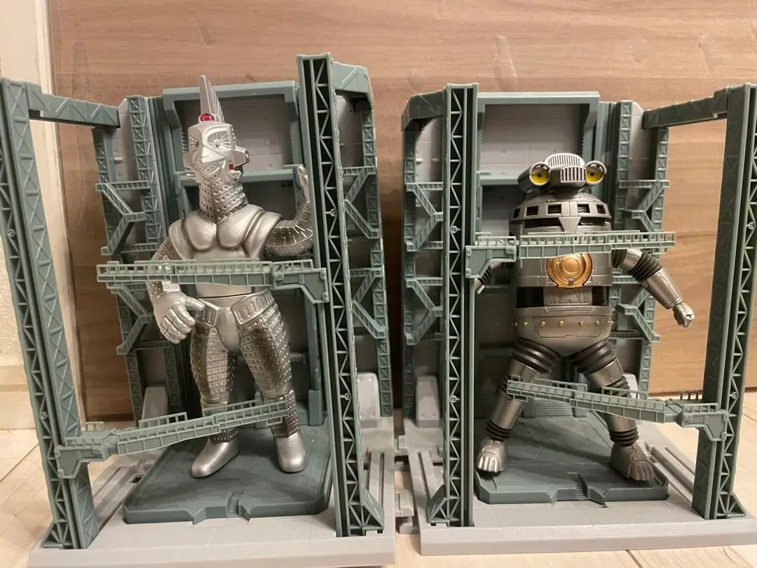 ★ウルトラマンＺ　特空機２号ウィンダム＆特空格納庫ディスプレイ　未開封・新品！★ Amazon.co.jp: ウルトラマンZ 特空機2号ウインダム＆特空機