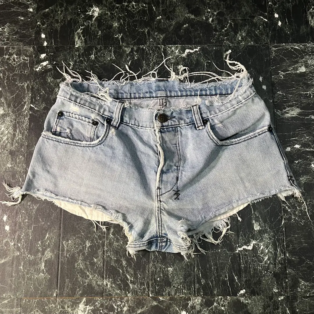 ksubi スビ ダメージ加工 デニムショートパンツ ブラック 24 2025年最新】ksubi レディース ショートパンツ・ハーフパンツの