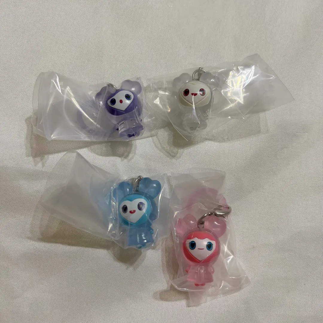 TWICE 標誌飾品 的縮圖