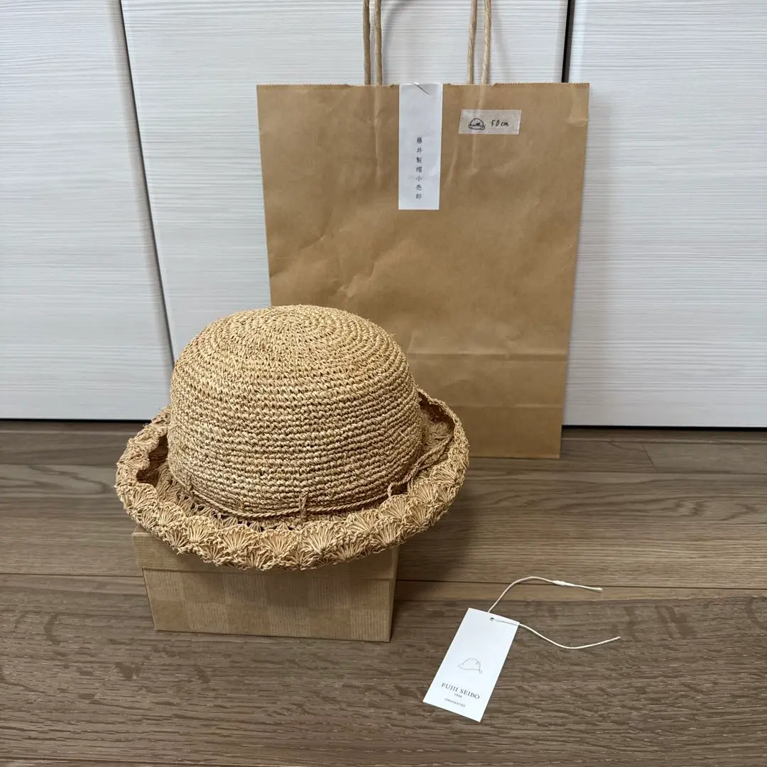 log onomichi × 藤井製帽　麦わら帽子 こんにちは。 早々の梅雨明けらしく、からっと晴れた尾道です